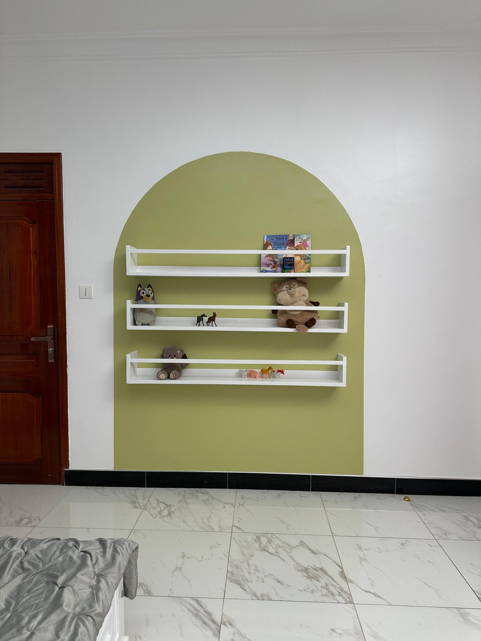 The Triplets` Co-Sleeping Haven